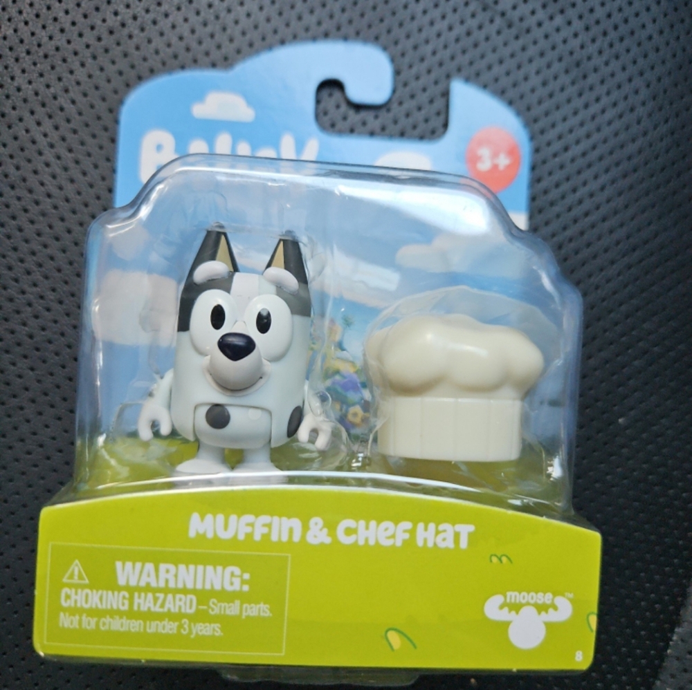 Bluey cousin Muffin and chef hat NWT